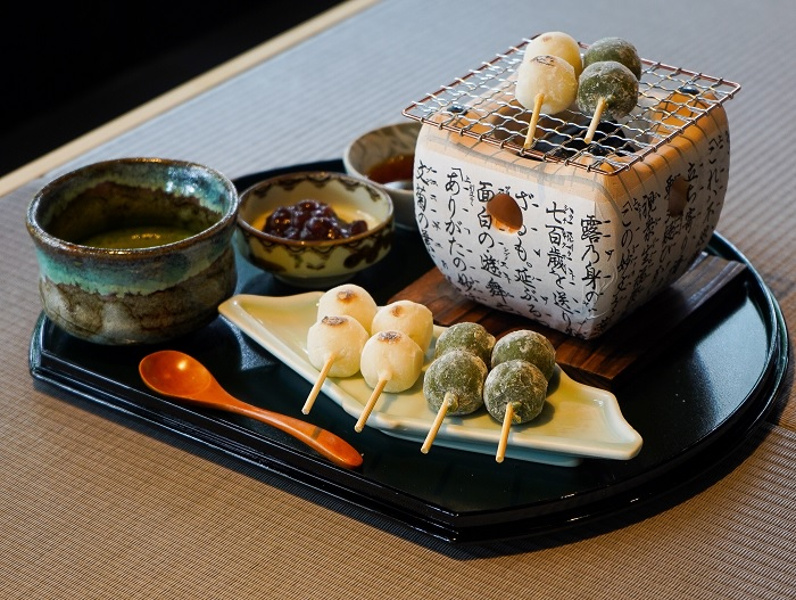 吉崎御坊蓮如上人記念館 本願寺写経体験（入館券・和スイーツ付き）の